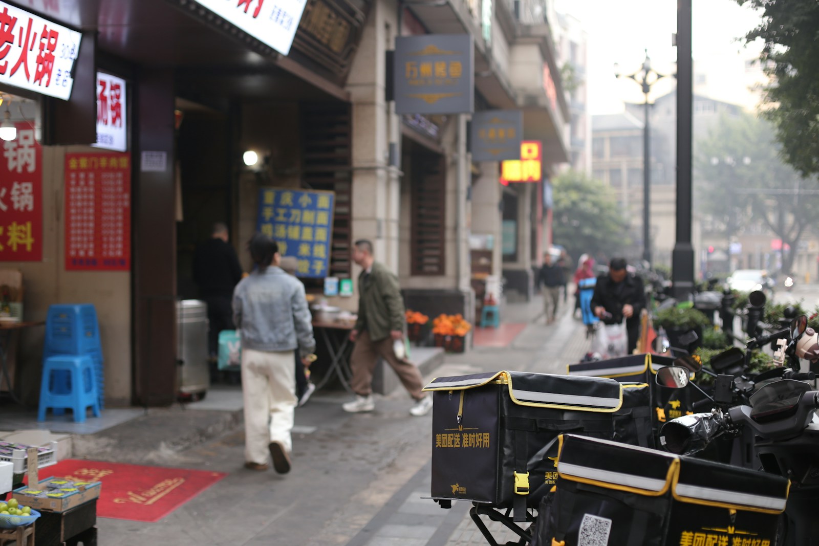 Food delivery couriers with delivery bags